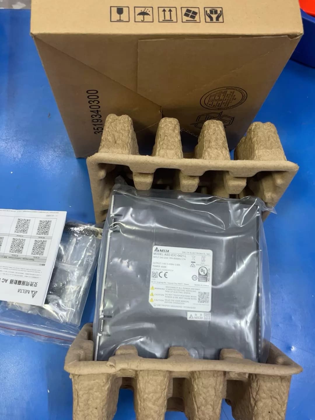 100 % brandneue, originale und echte Delta ASD-E3-0421-L Frequenzumrichter, Antriebsservomotor