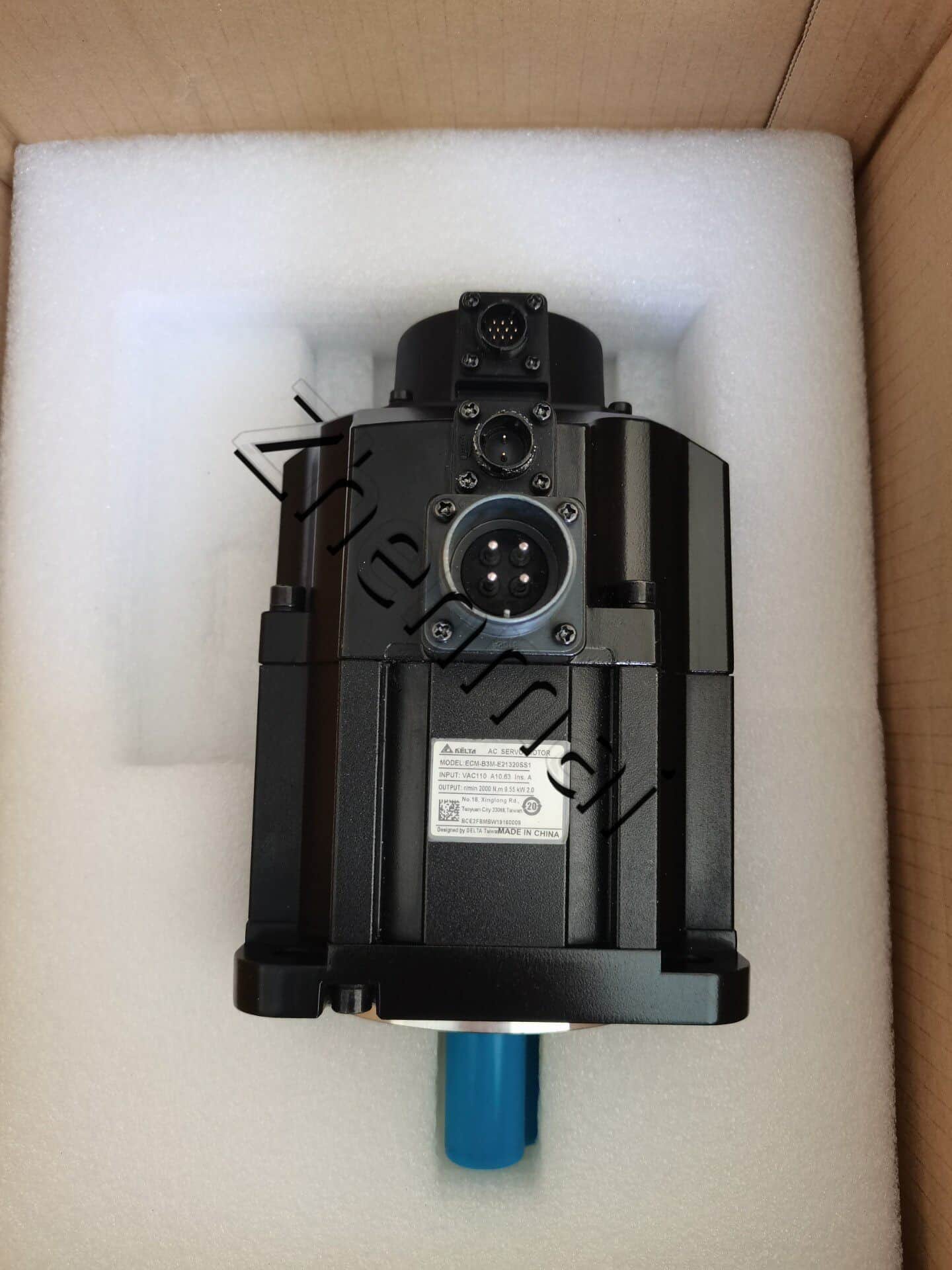 100 % brandneuer Original-Frequenzumrichter Delta ECM-B3M-E21320SS1, Antriebsservomotor