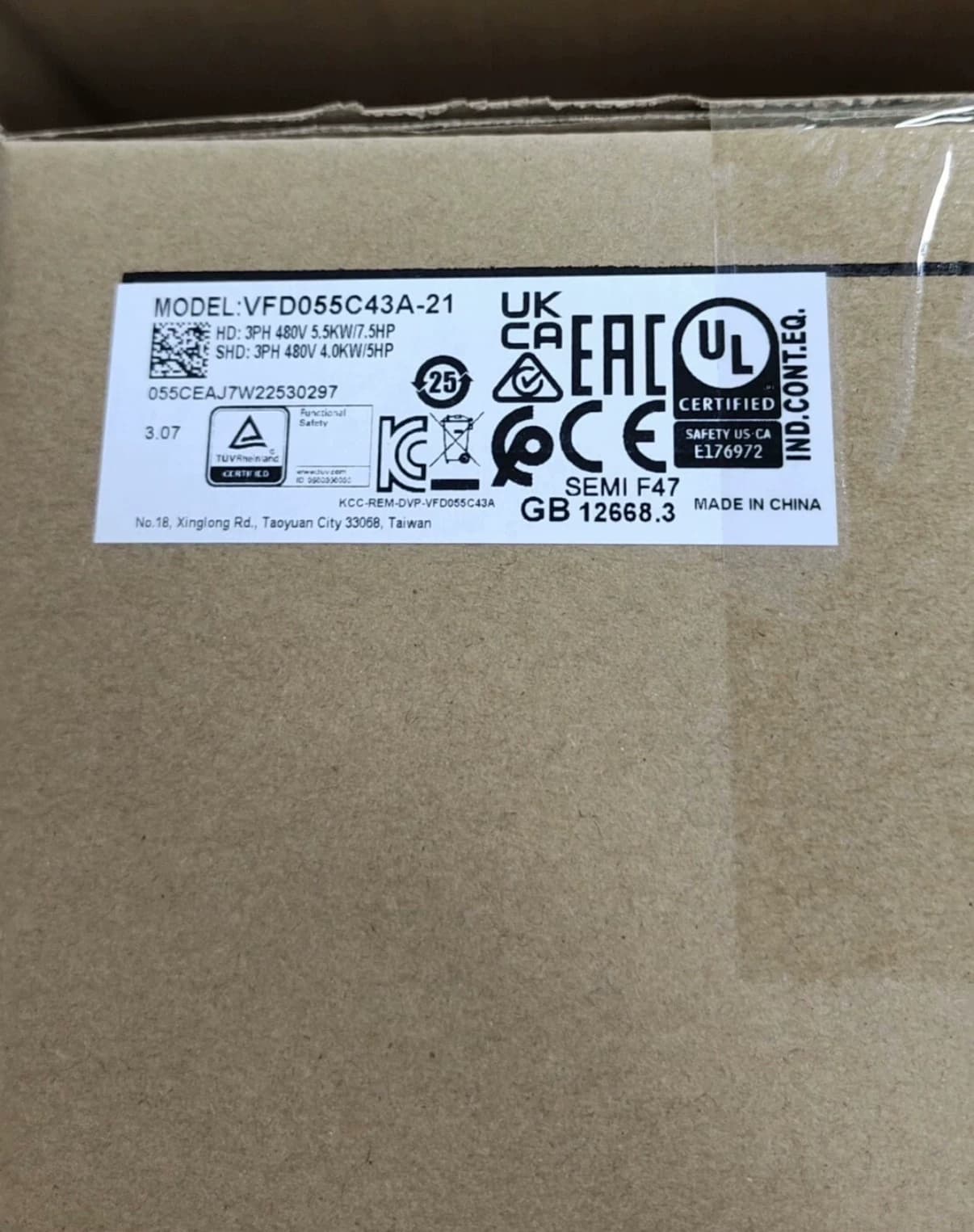100 % brandneuer Original-Frequenzumrichter Delta VFD055C43A-21, Antriebsservomotor