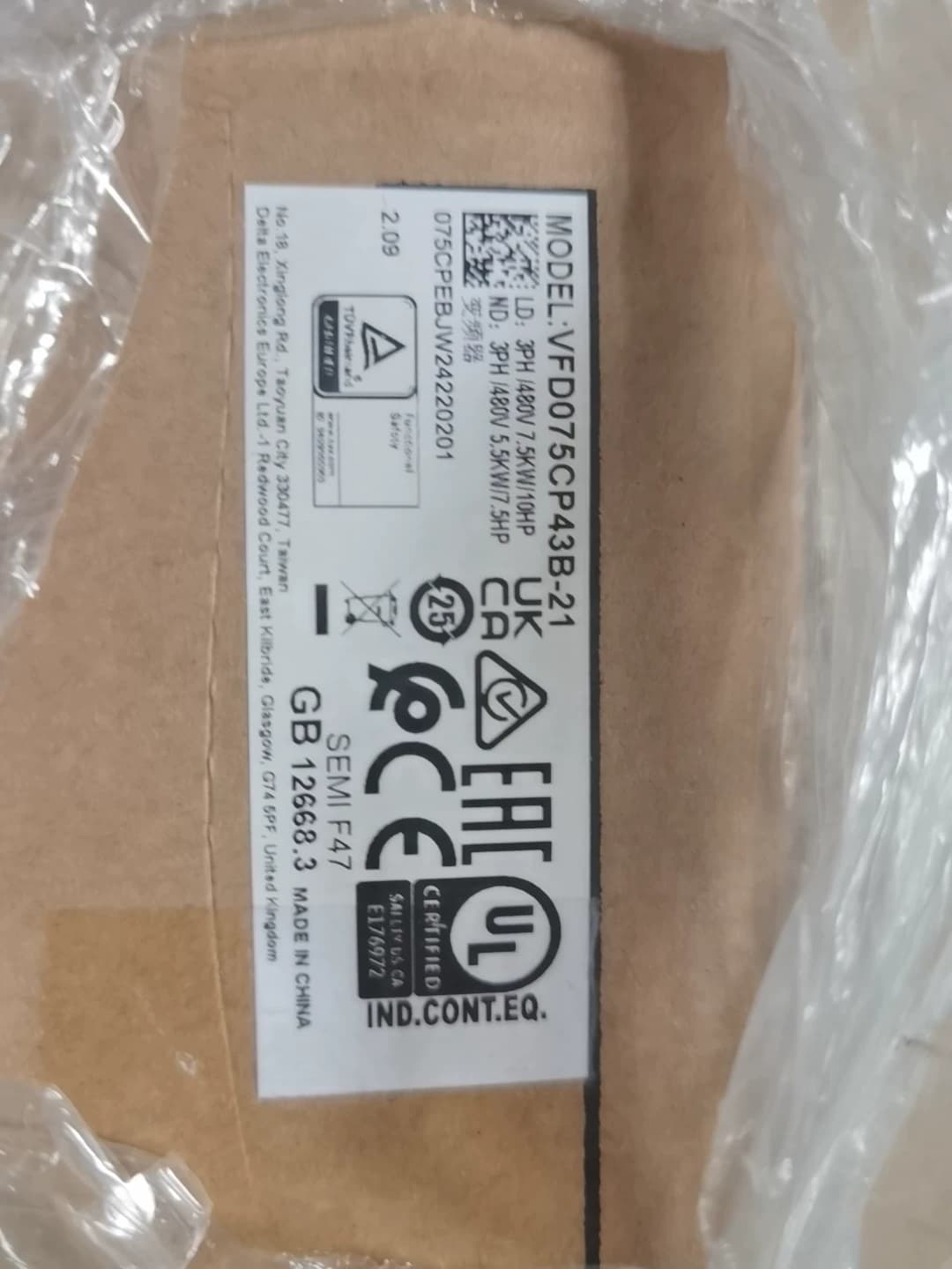 100 % brandneuer, originaler und echter Delta VFD075CP43B-21 380 V 7,5 kW Frequenzumrichter Antriebsservomotor