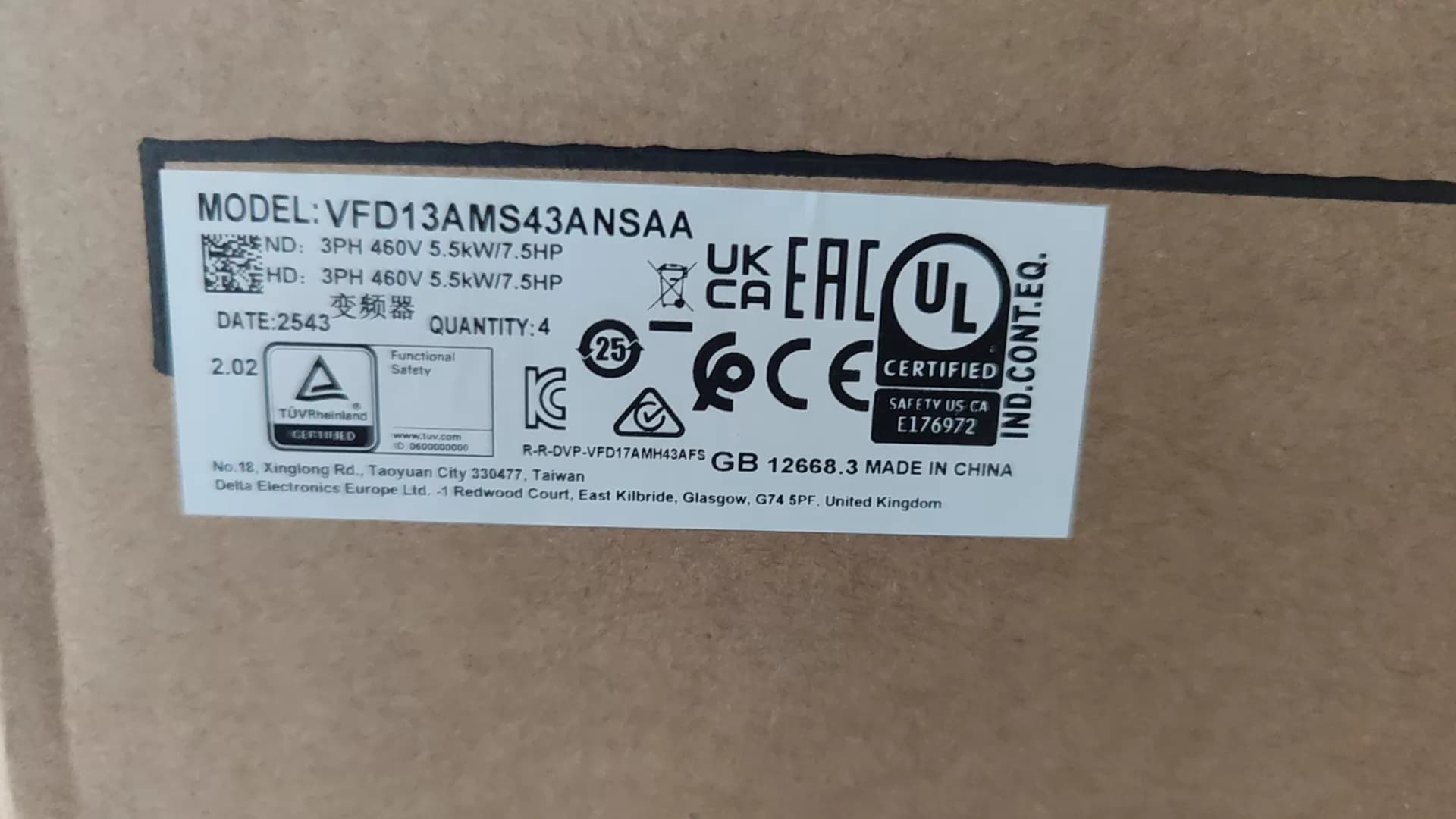 100 % brandneues Original und Original Delta VFD13AMH43ANSAA 5,5 kW Frequenzumrichter Antriebsservomotor