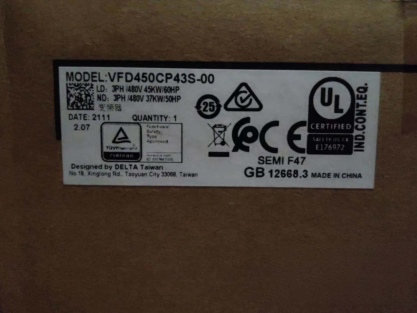 100 % brandneues Original und Original Delta VFD450CP43S-00 380V45KW Frequenzumrichter Antriebsservomotor