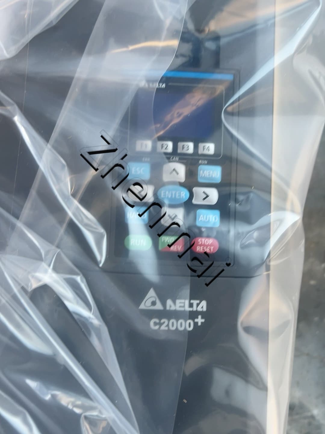 100 % brandneuer Original-Frequenzumrichter Delta VFD550C43A-00, Antriebsservomotor
