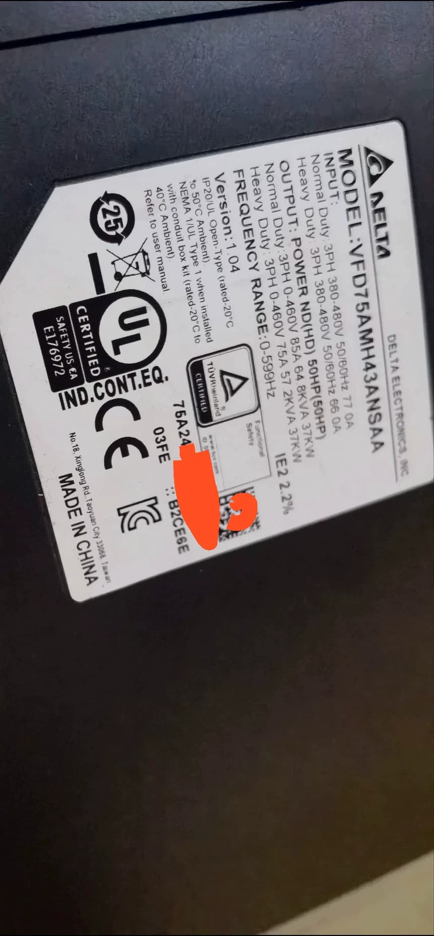 100 % brandneuer Original-Frequenzumrichter Delta VFD75AMH43ANSAA (37 kW) Antriebsservomotor