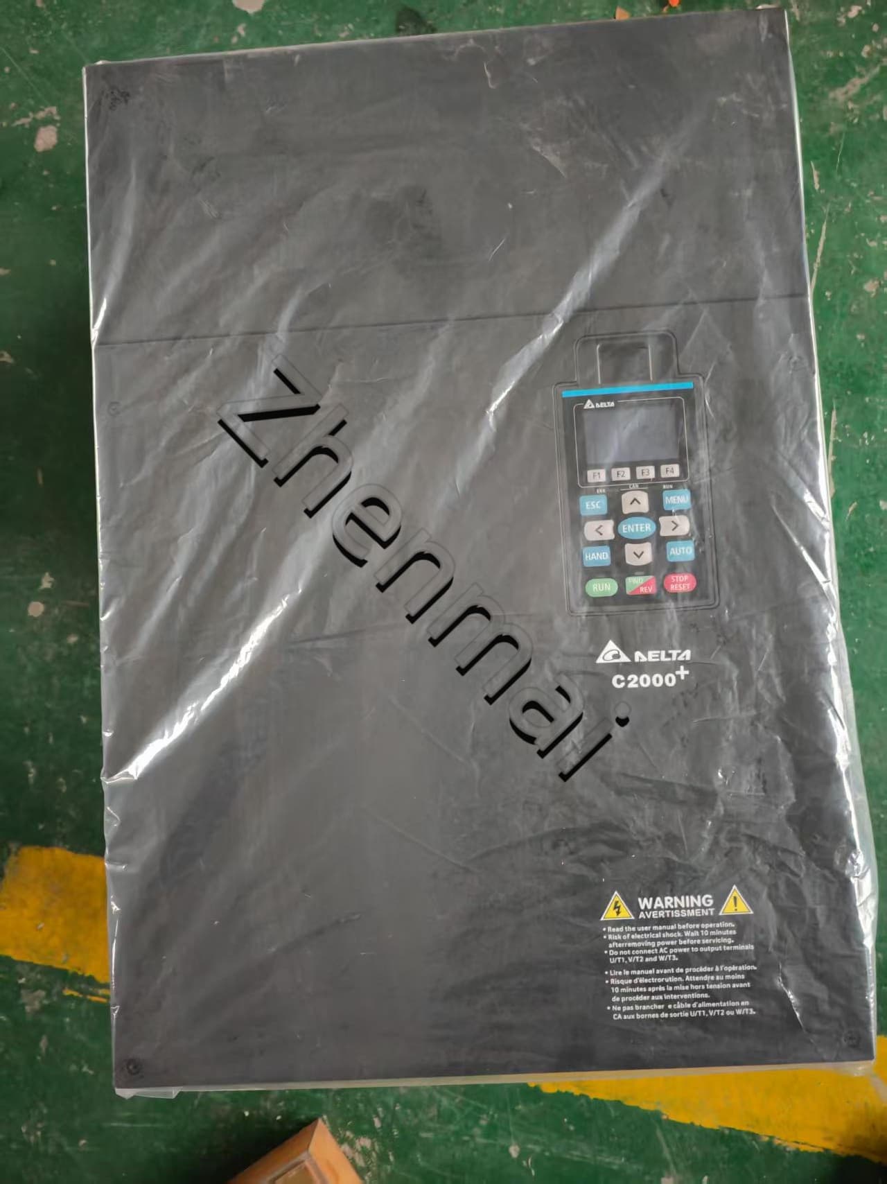 100 % brandneues Original und Original Delta VFD900CP43A-00 380V90KW Frequenzumrichter Antriebsservomotor