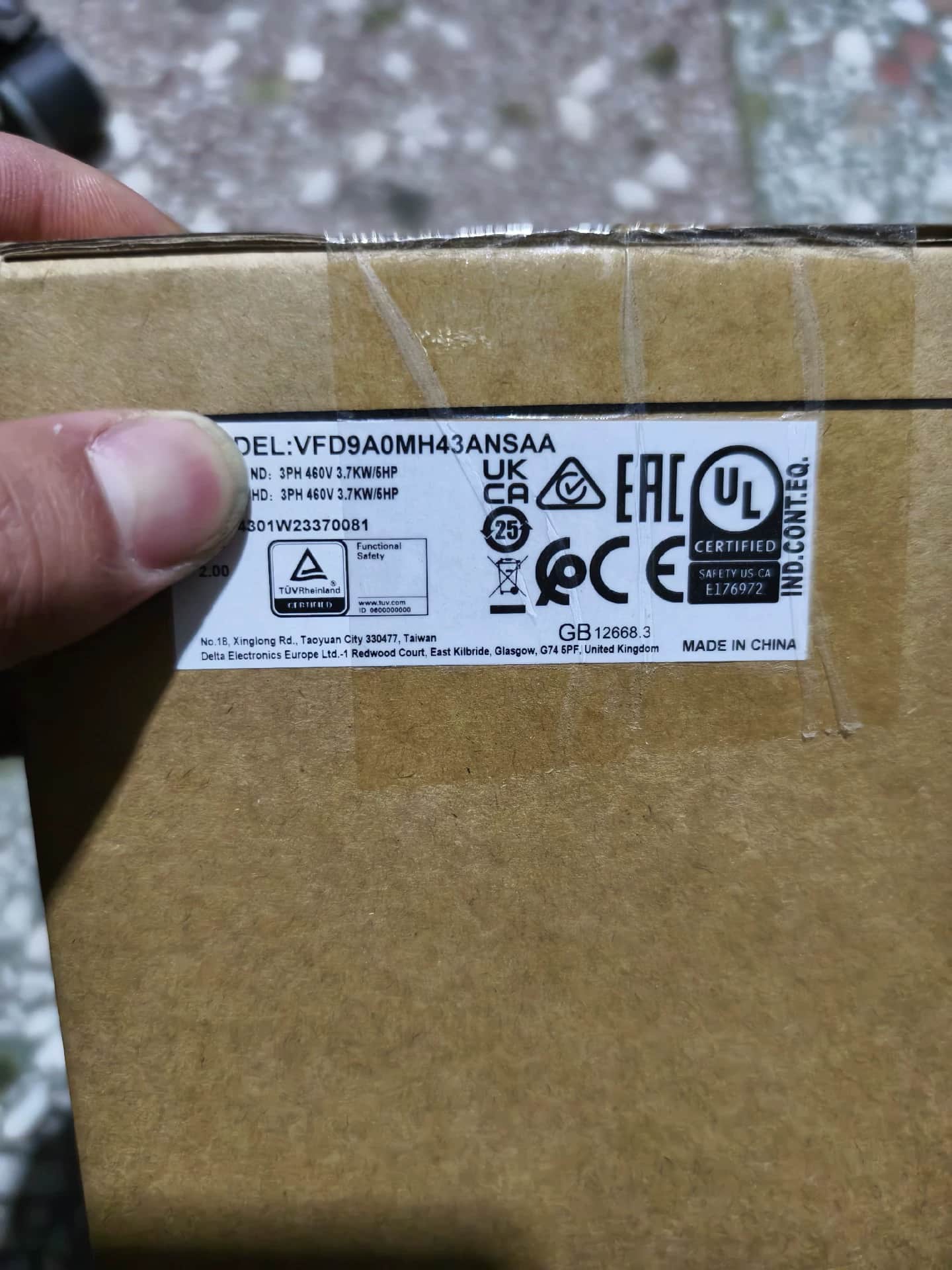 100 % brandneues Original und Original Delta VFD9A0MH43ANSAA 3,7 kW Frequenzumrichter Antriebsservomotor