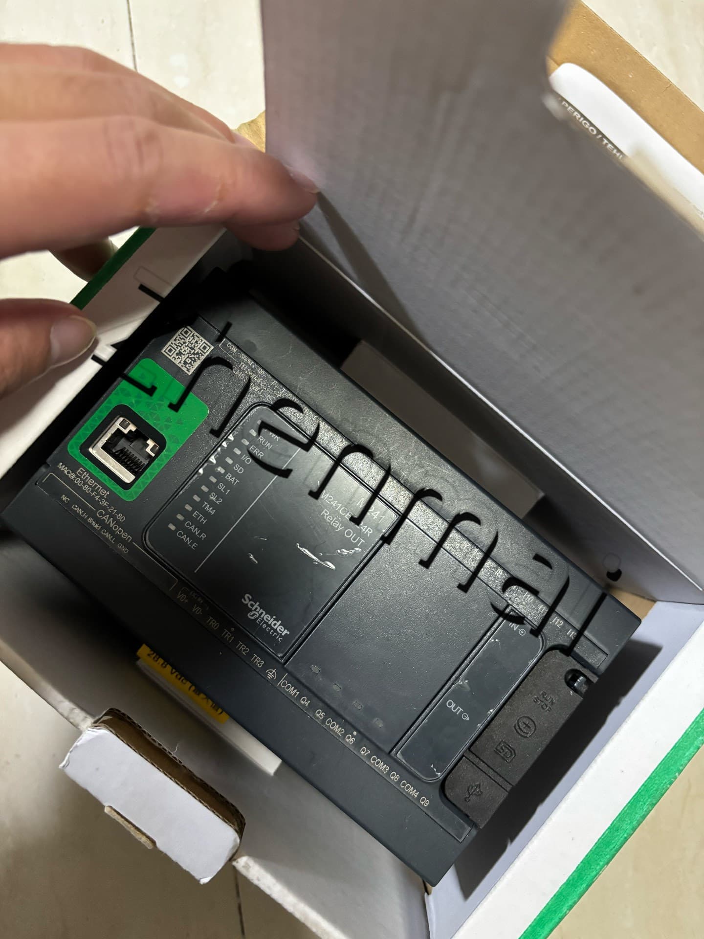 100 % brandneue, originale und echte Schneider TM241CEC24T Frequenzumrichter, Leistungsschalter, Schütze, Schutzgeräte