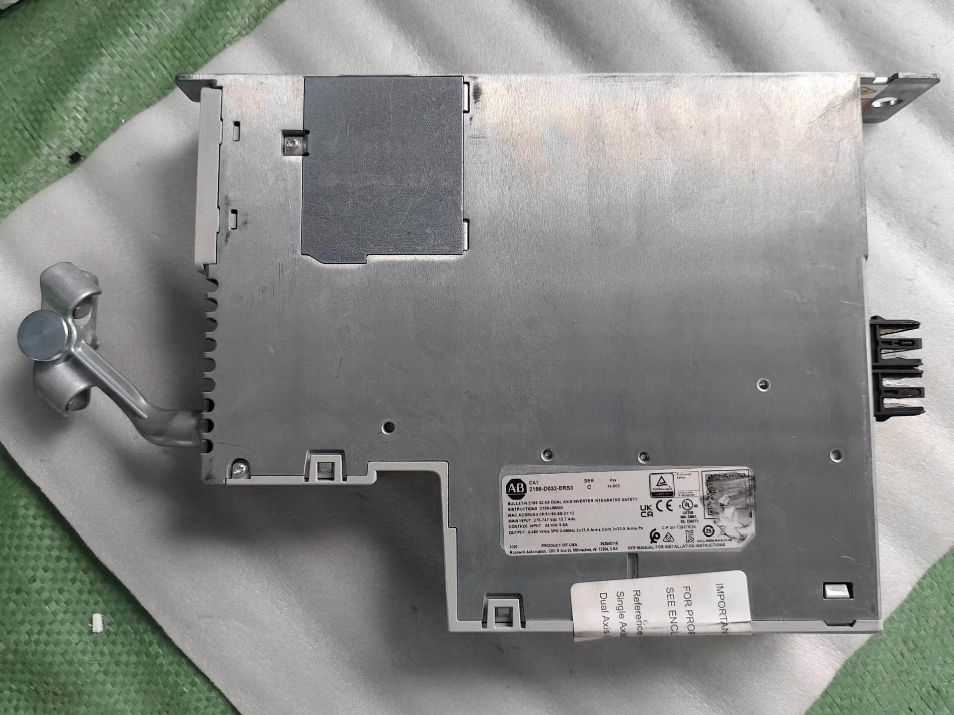 2198-D020-ERS3 Kinetix 5700-Servo, brandneu und echt