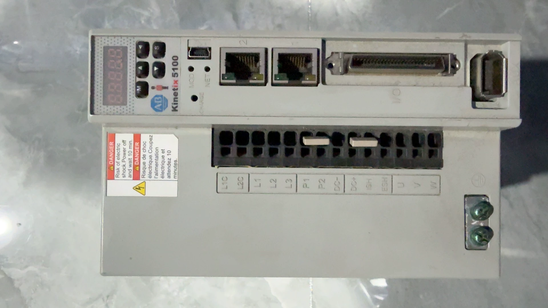 2198-E2030-ERS Kinetix 5100-Servo, brandneu und echt