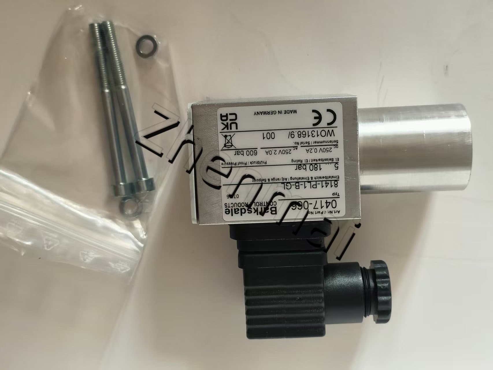 Brandneues Original Barksdale 0417-066 8141-PL1-B-GL Drucksensor Niveauschalter Durchflussschalter Druckschalter Schneller Versand