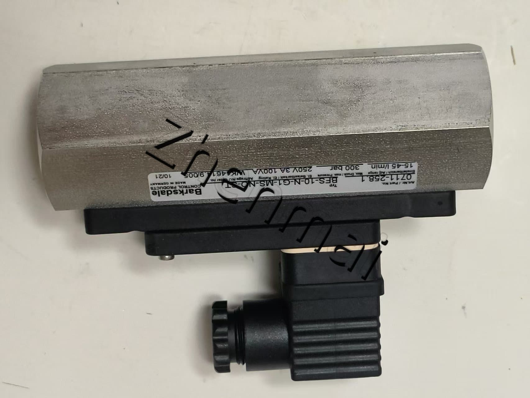 Brandneuer Original Barksdale 0711-258.1 Drucksensor Niveauschalter Durchflussschalter Druckschalter Schneller Versand