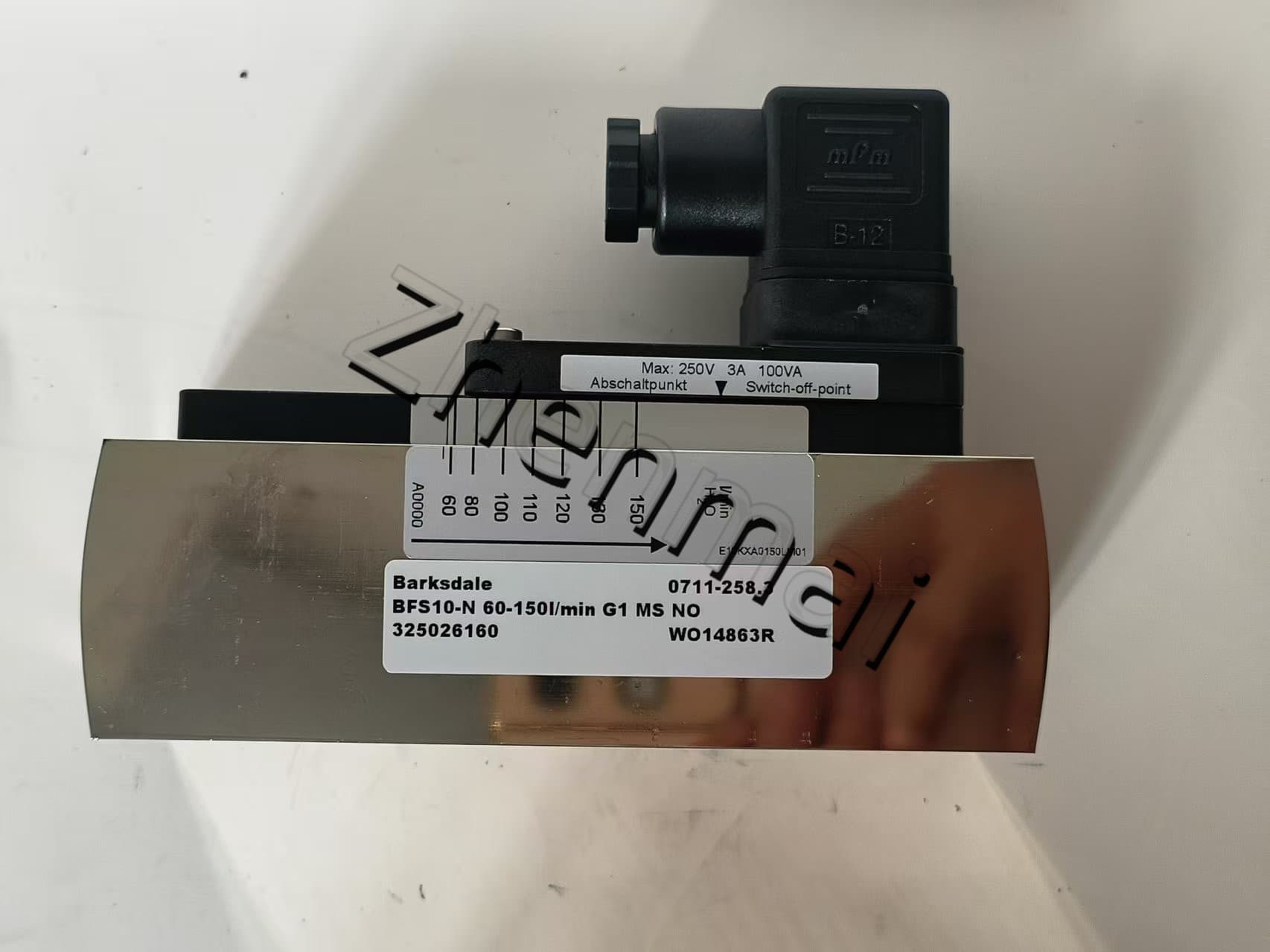 Brandneuer Original Barksdale 0711-258.3 Drucksensor Niveauschalter Durchflussschalter Druckschalter Schneller Versand