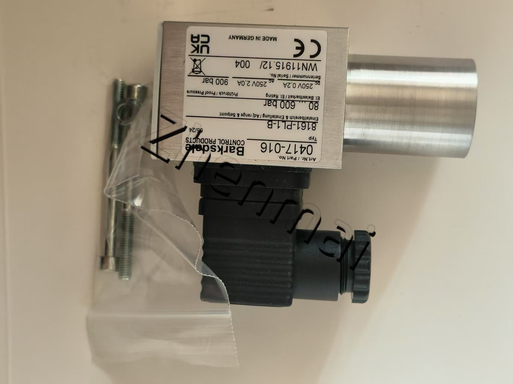 Brandneues Original Barksdale 8161-PL1-B 0417-016 Drucksensor Niveauschalter Durchflussschalter Druckschalter Schneller Versand