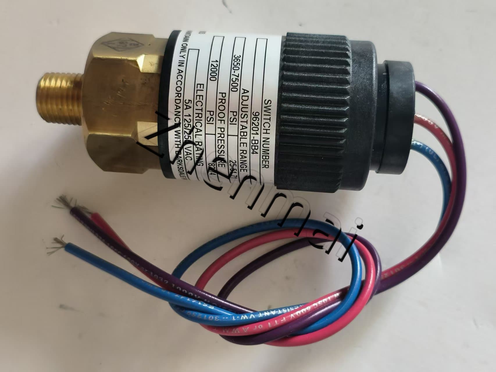 Brandneuer Original Barksdale 96201-BB4 Drucksensor Niveauschalter Durchflussschalter Druckschalter Schneller Versand