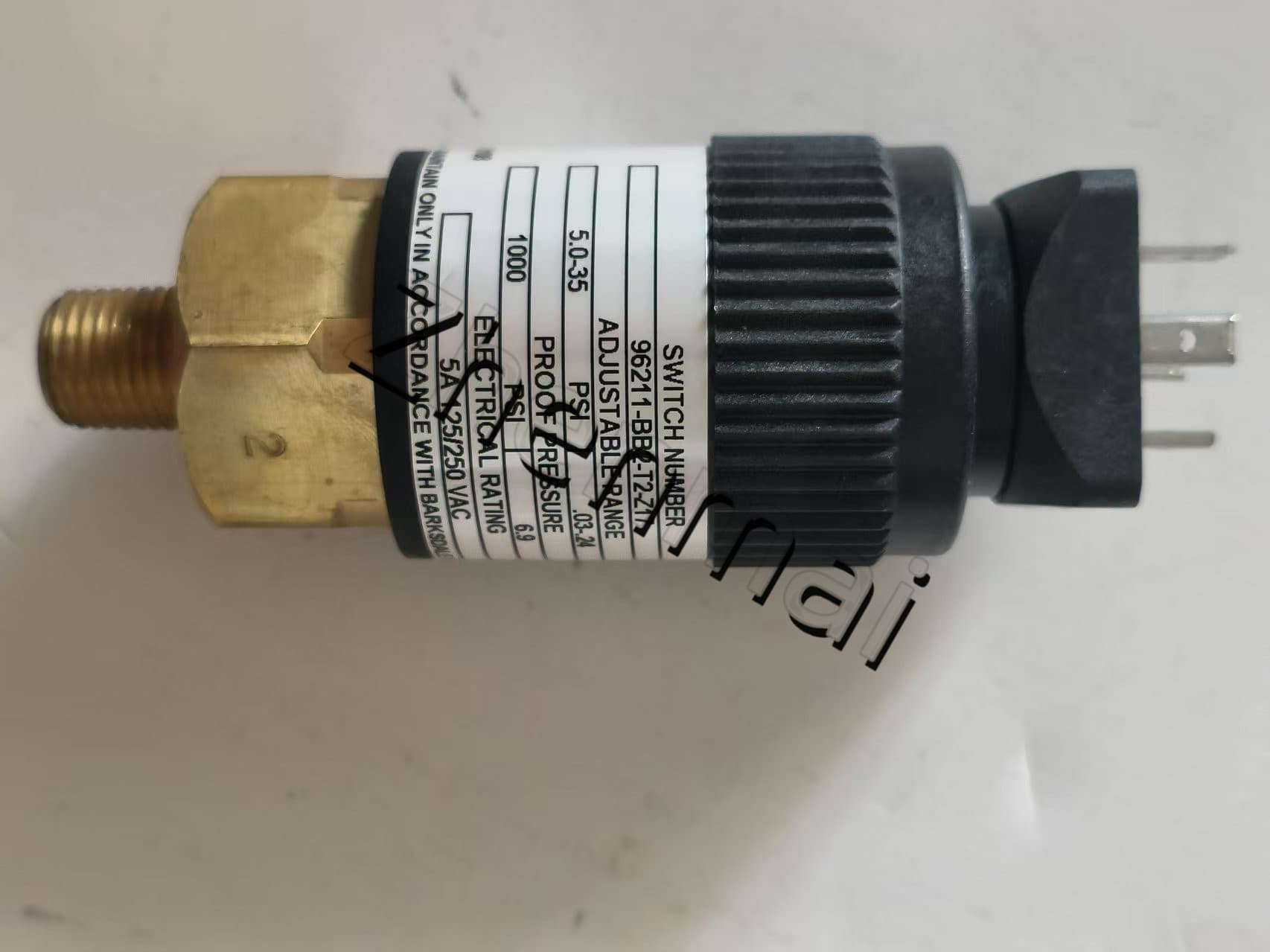 Brandneuer Original Barksdale 96211-BB2-T2-Z17 Drucksensor Niveauschalter Durchflussschalter Druckschalter Schneller Versand