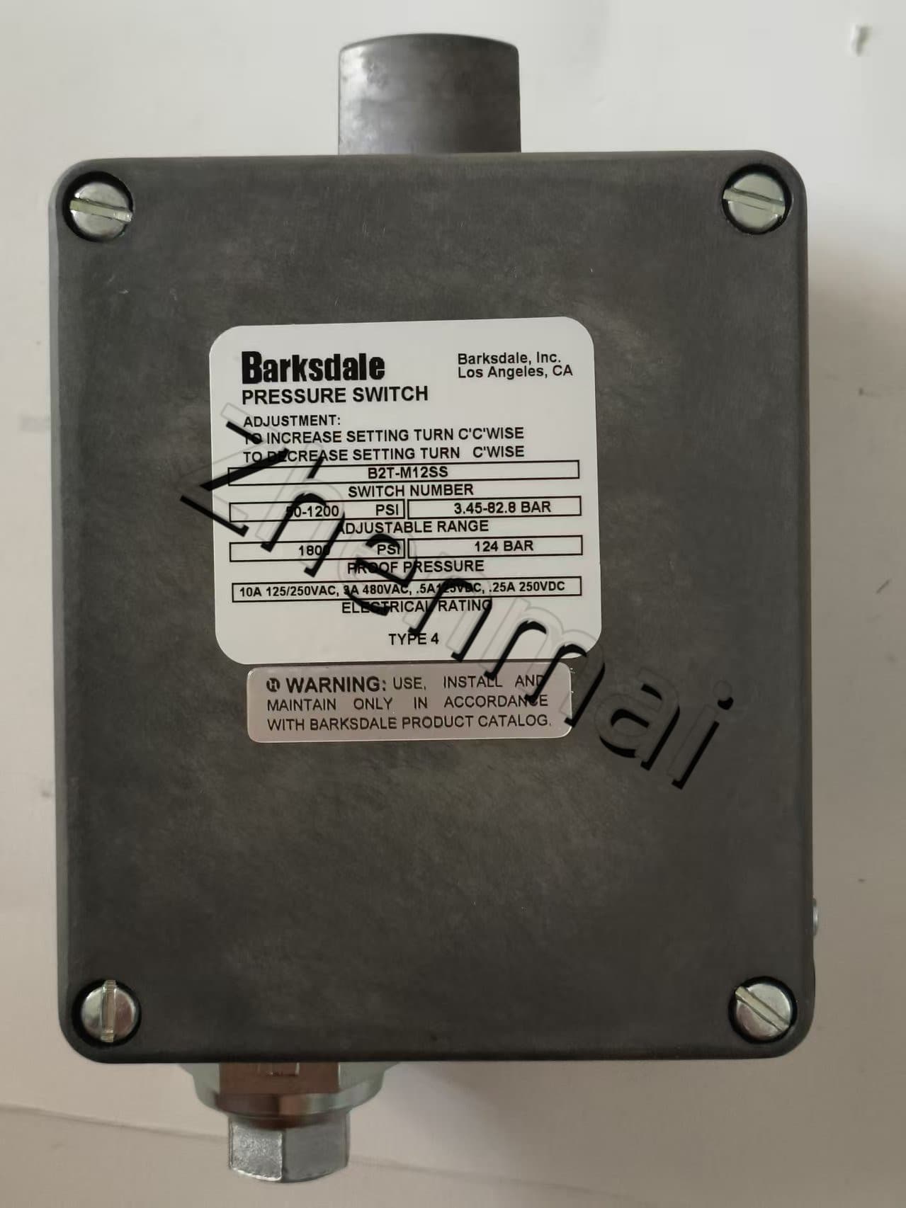 Brandneuer Original Barksdale B2T-M12SS Drucksensor Niveauschalter Durchflussschalter Druckschalter Schneller Versand