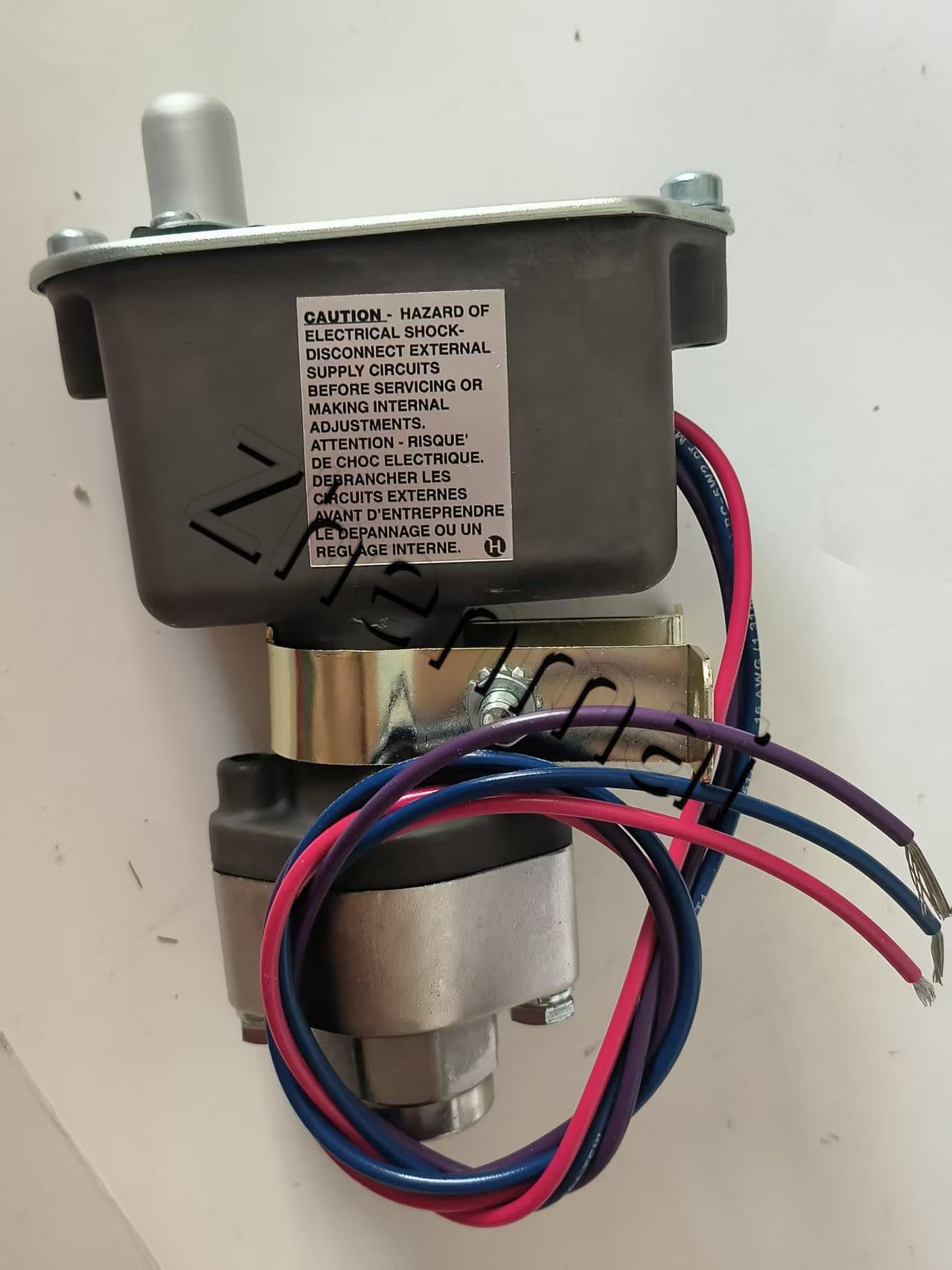 Brandneuer Original Barksdale C9612-3 Drucksensor Niveauschalter Durchflussschalter Druckschalter Schneller Versand