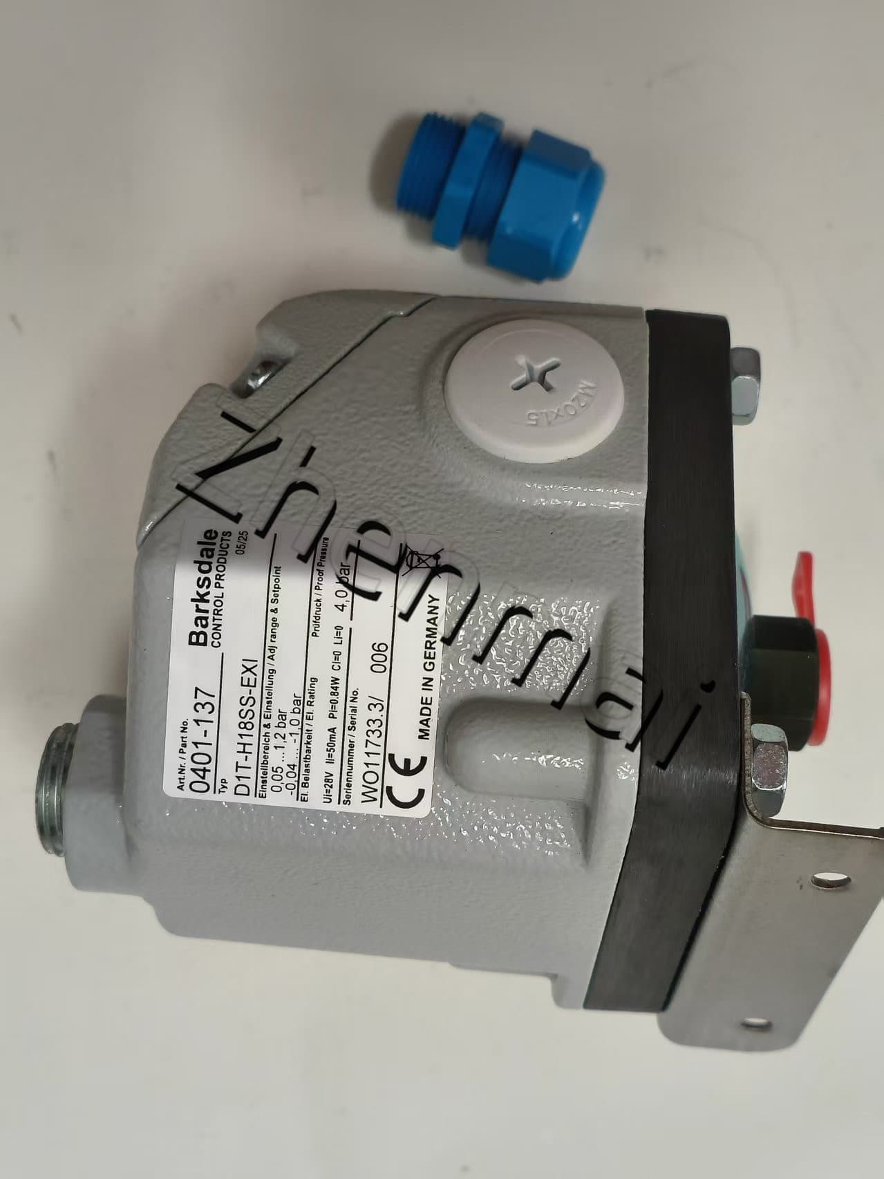 Brandneues Original Barksdale D1T-H18SS-EXI 0401-137 Drucksensor Niveauschalter Durchflussschalter Druckschalter Schneller Versand