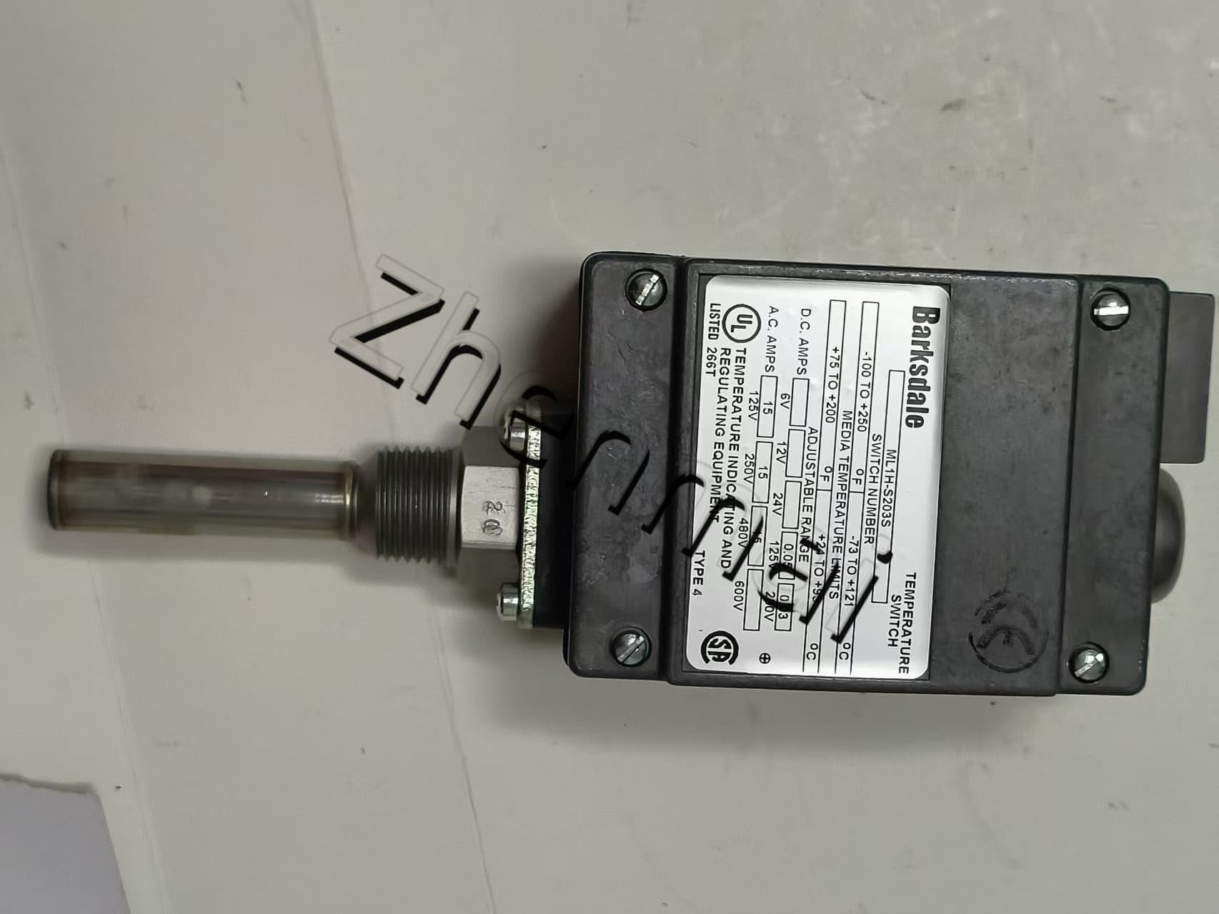 Brandneuer Original Barksdale ML1H-S203S Drucksensor Niveauschalter Durchflussschalter Druckschalter Schneller Versand