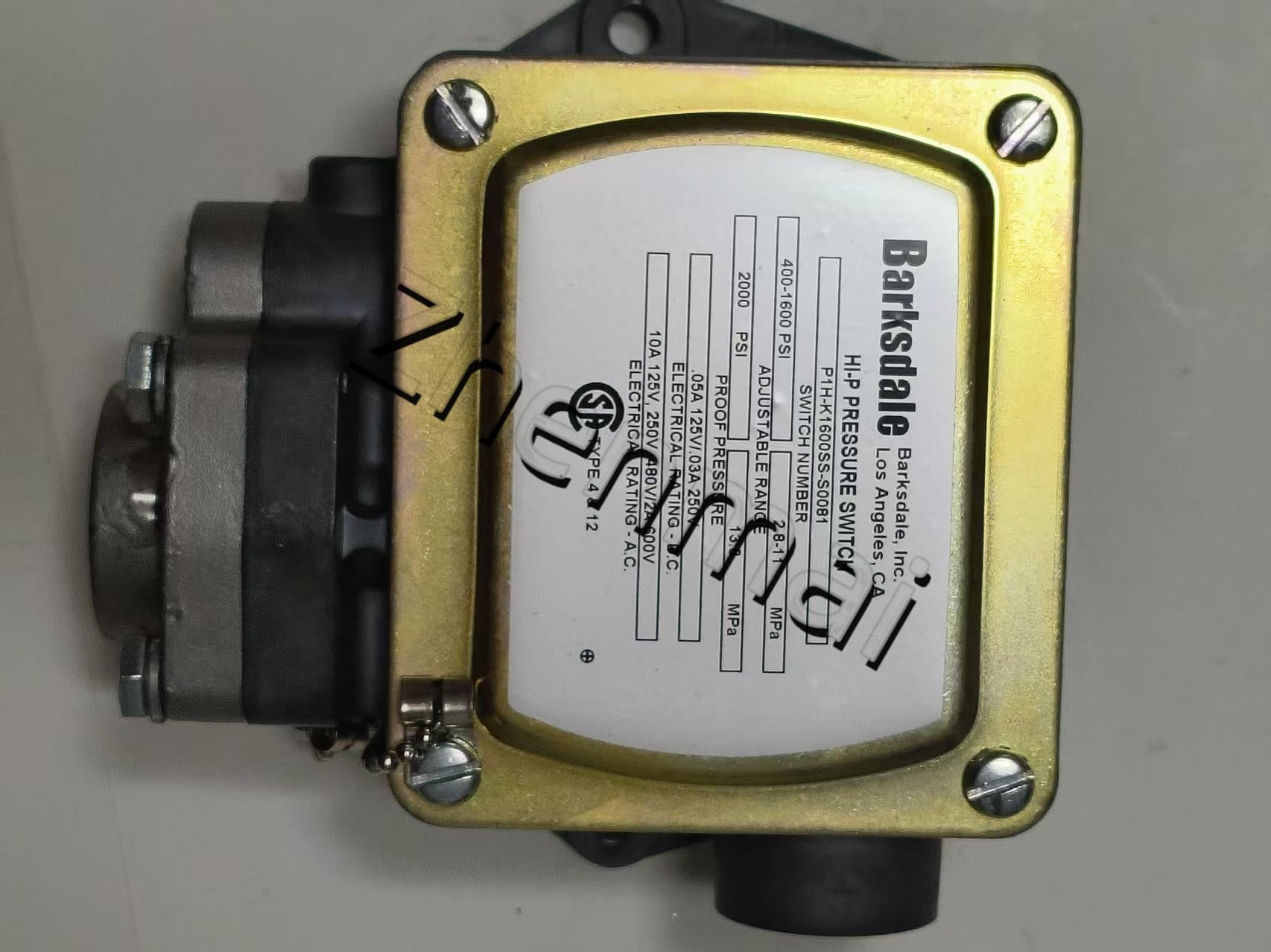 Brandneuer Original Barksdale P1H-K1600SS-S0081 Drucksensor Niveauschalter Durchflussschalter Druckschalter Schneller Versand