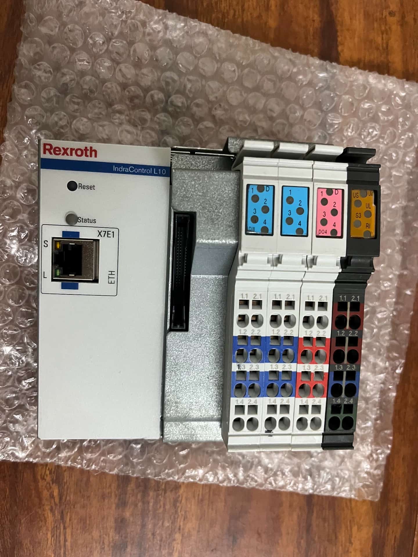Brandneuer Original Bosch Rexroth Servoantrieb CML10.1-NN-210-NB-NNNN-NW Servomotor Schneller Versand