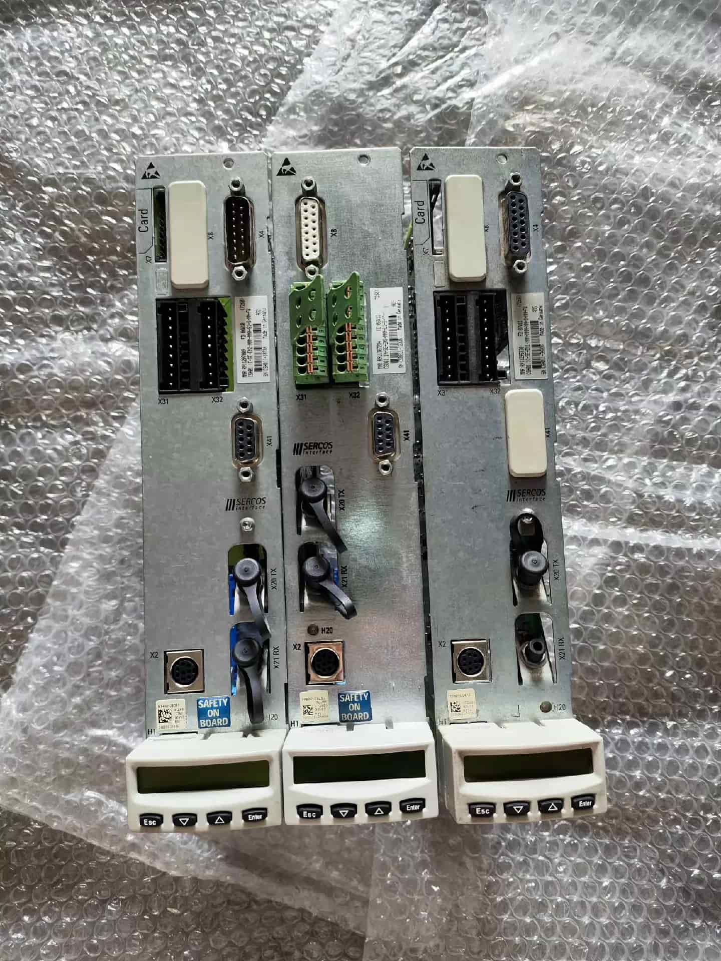 Brandneuer Original Bosch Rexroth Servoantrieb CSH01.1C-SE-ENS-NNN-NNN-L1-S-NN-FW Servomotor Schneller Versand