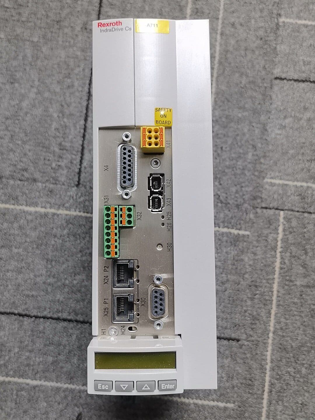 Brandneuer Original Bosch Rexroth Servoantrieb HCS01.1E-W0018-A-03-B-ET-EC-EP-S4-NN-FW Servomotor Schneller Versand