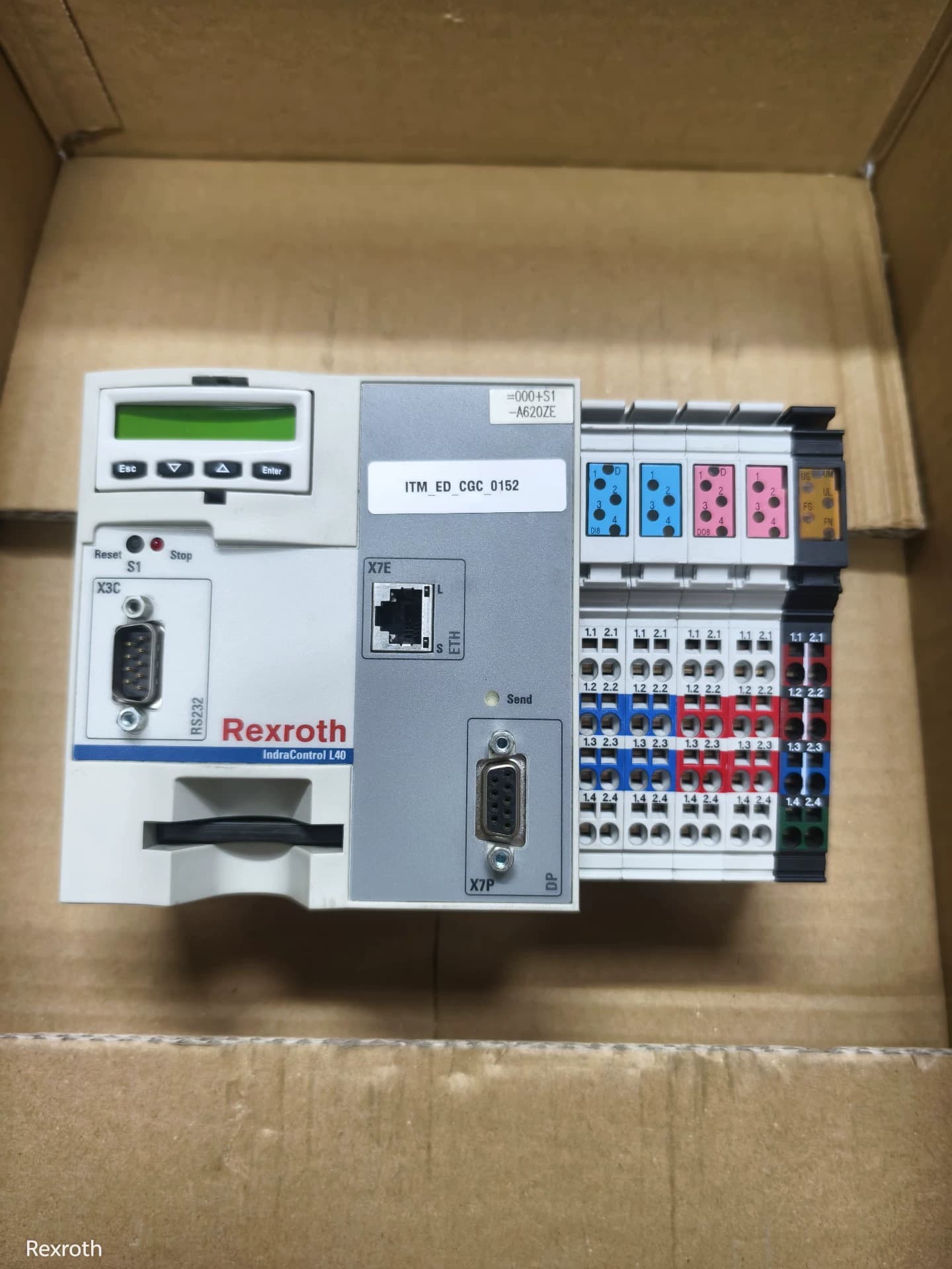 Brandneuer Original Bosch Rexroth Servoantrieb PLC Mobule PLC Controller CML40.2-NP-330-NA-NNNN Servomotor Schneller Versand