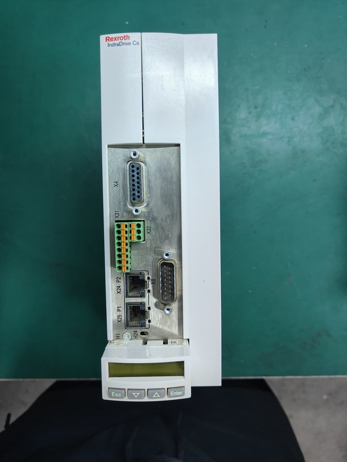 Brandneuer Original Bosch Rexroth Servoantrieb PLC Mobule PLC Controller HCS01.1E-W0018-A-03-B-ET-EC-EC-NN-NN-FW Servomotor Schneller Versand