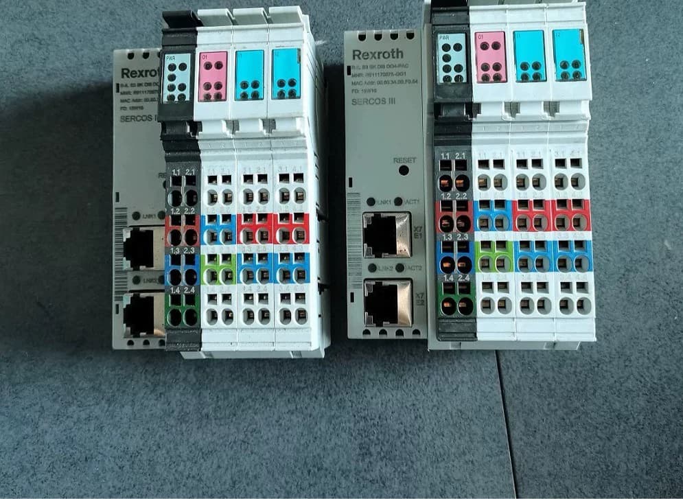 Brandneuer Original Bosch Rexroth Servoantrieb PLC Mobule PLC Controller R911170875 R-IL S3 BK DI8 DO4-PAC Servomotor Schneller Versand