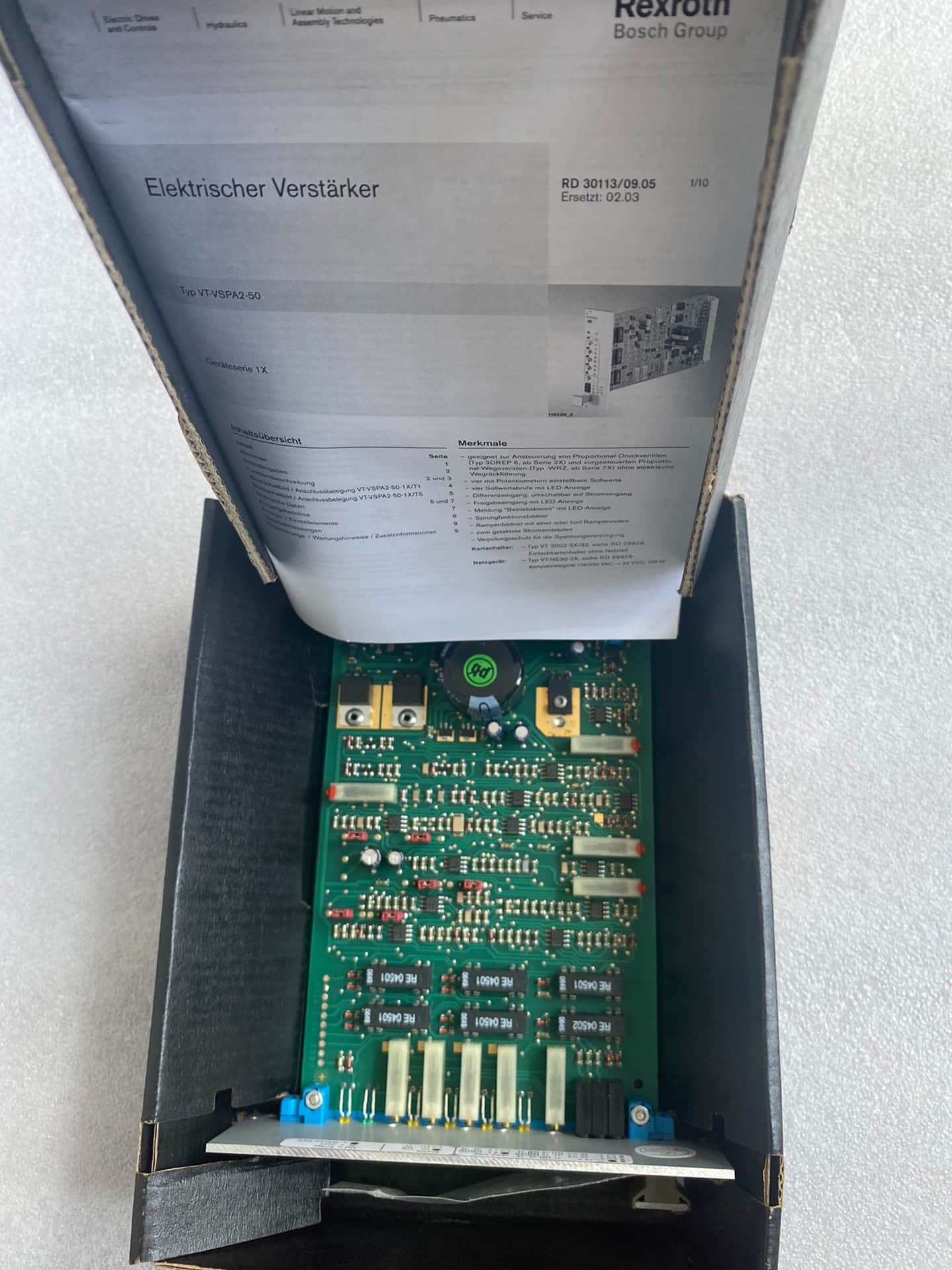 Brandneuer Original Bosch Rexroth Servoantrieb Proportionalventil Proportionalventilverstärker VT-VRPA1-100-1XV00 Servomotor Schneller Versand