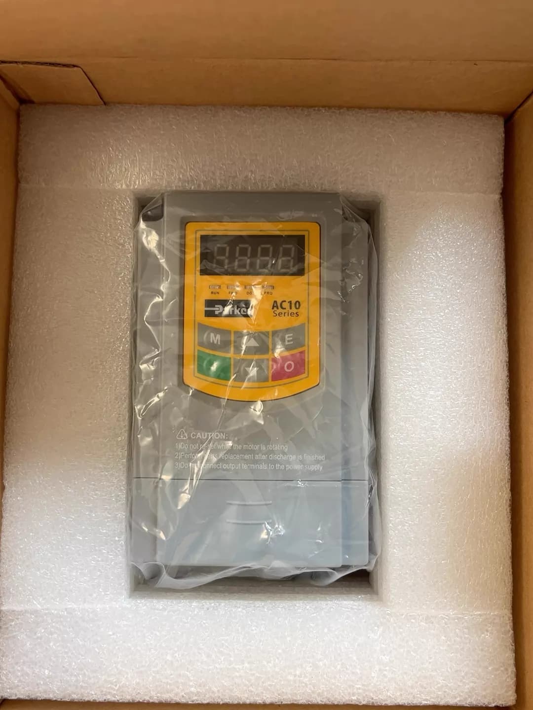 Brandneue Original Parker 10G-11-0045-NF Servoantriebe, Frequenzumrichter, Servomotoren, Controller, schneller Versand