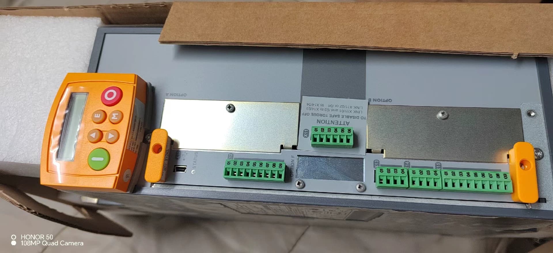 Brandneues Original Parker 890SD-532590D0-B00-1A000 Servoantriebe, Frequenzumrichter, Servomotoren, Controller, schneller Versand