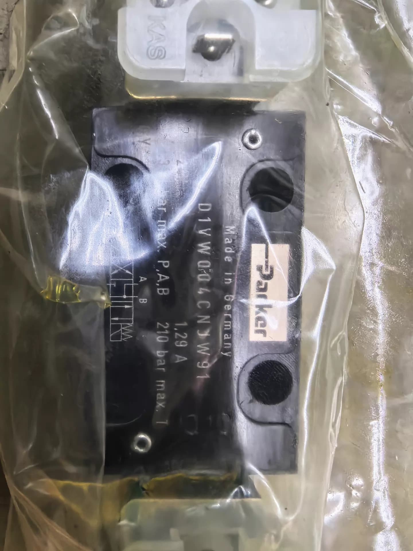 Brandneue Original Parker D1VW004CNJW91 Servoantriebe, Frequenzumrichter, Servomotoren, Controller, schneller Versand