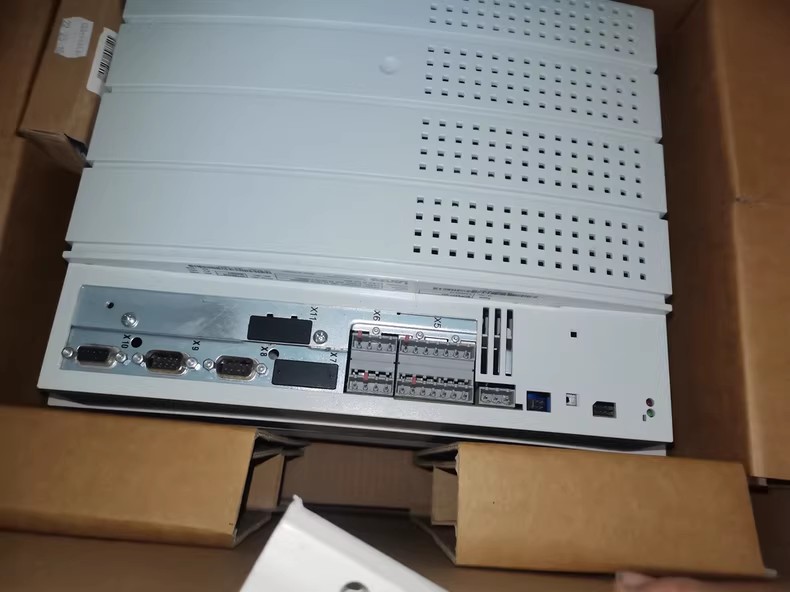 Echtes neues Lenze E82EV223-4B241 Industrie-E/A-Modul FedEx DHL Schneller Versand
