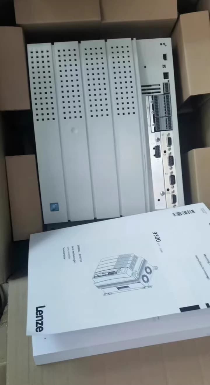 Echtes neues Lenze E82ZAFAC Industrie-E/A-Modul FedEx DHL Schneller Versand
