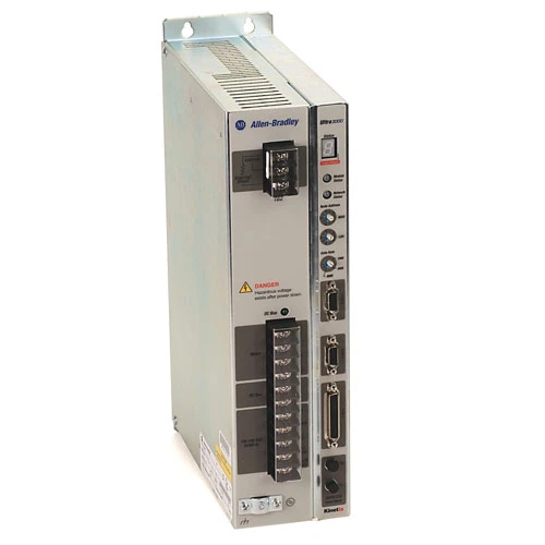 Neue Original Allen-Bradley 2098-DSD-030 Ultra 3000 Serie Digital Servo Drive Schnelle Lieferung